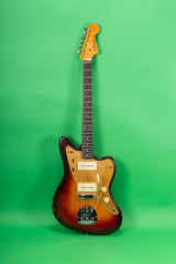 1959 Fender Jazzmaster Sunburst, Gold Metal Pickguard